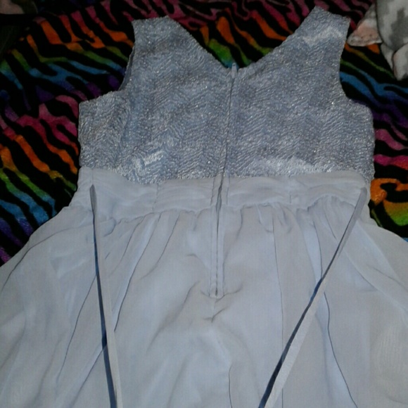 Dress - Picture 3 of 4